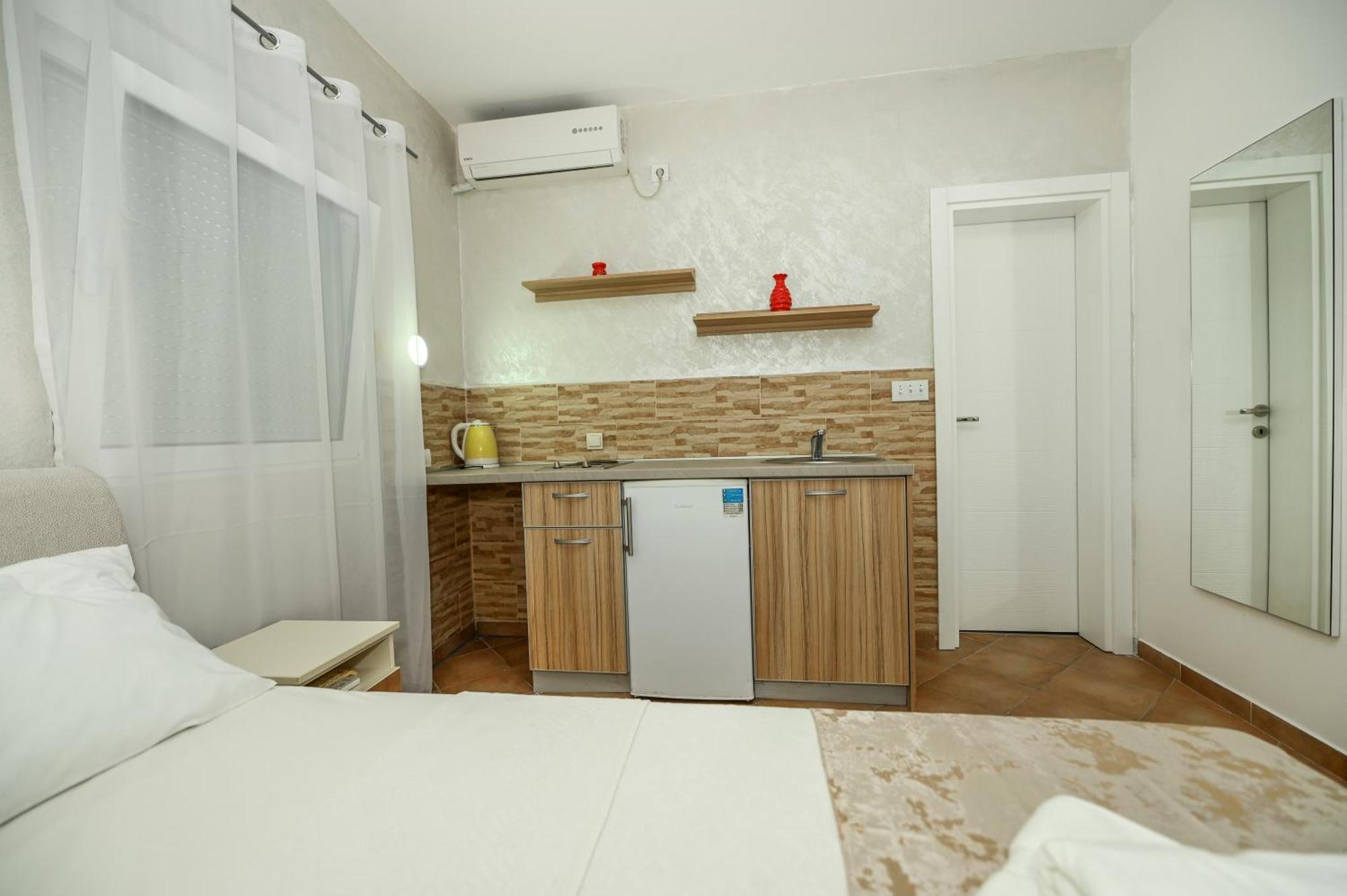 Villa Lux Rajovic บุดวา ภายนอก รูปภาพ
